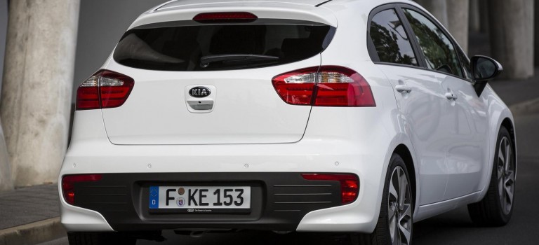 Kia Rio Facelift 1,4 107 ch et Sorento se dévoilent avant le Salon d’Alger 2015