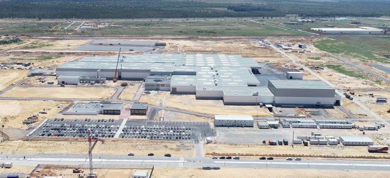 Coup d’envoi de l’usine de Kenitra :  PSA démarre  la production de la première peugeot 208 avec 62 fournisseurs locaux
