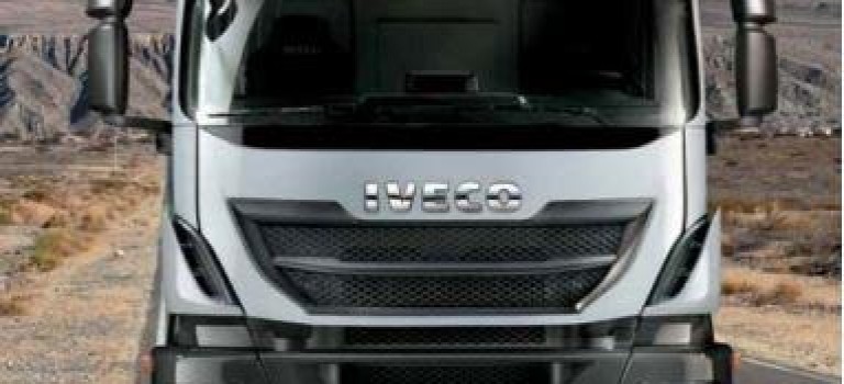 Iveco lance  à point nommé  avec la réouverture du marché  aux importations son tracteur  Performer à 13 280 000 DA TTC