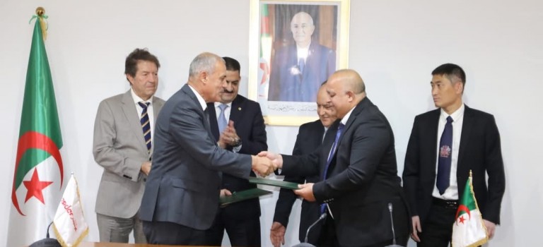 Sous-traitance: signature d’un protocole d’accord entre SPA ALGERIA FAW TRUCKS INDUSTRIES et COSIDER ALREM