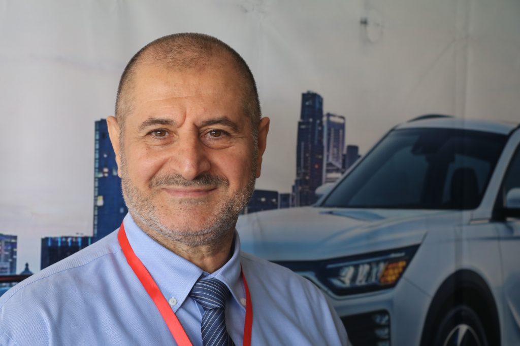 M. Nihat Sahsuvaroglu, P-dg de Emin Auto